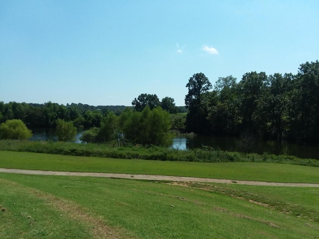 23980 Shadow Lake Dr, Wheatland, MO 65779